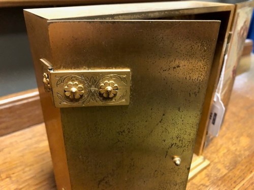 Lot 101 - Leroy & Fils, Paris, 'Just', an Art Deco gilt metal mantel timepiece