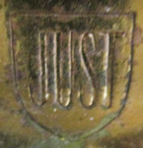 Lot 101 - Leroy & Fils, Paris, 'Just', an Art Deco gilt metal mantel timepiece