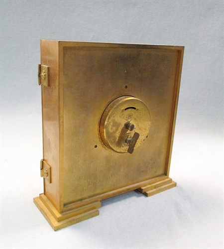 Lot 101 - Leroy & Fils, Paris, 'Just', an Art Deco gilt metal mantel timepiece