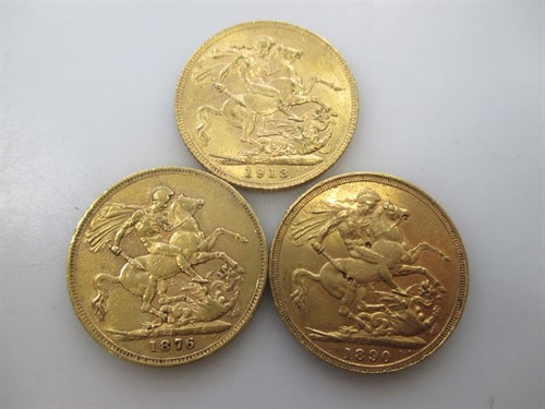 Lot 201 - Three gold sovereigns, 1876, 1890 and 1913