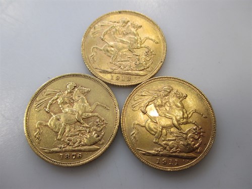 Lot 206 - Three gold sovereigns, 1876, 1911 and 1913 (3)
