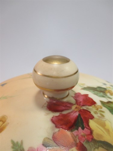 Lot 9 - A Royal Worcester blush ivory tobacco jar and...