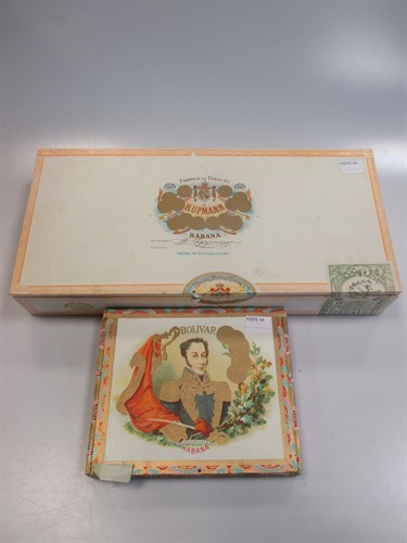 Lot 157 - An open box of 10 Bolivar Habana cigars...
