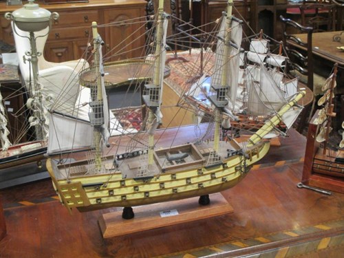 Lot 115 - Four modern ship models to include Victory,...