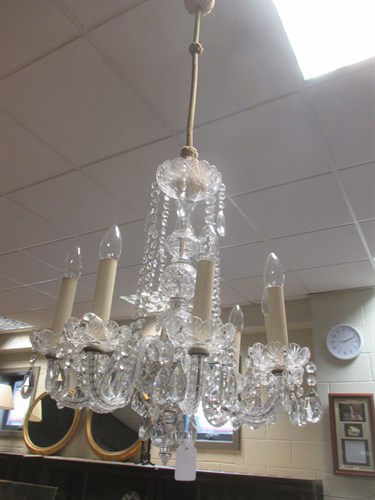 Lot 518 - A pair of chandeliers (2)