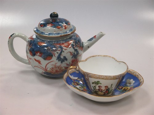 Lot 37 - An 18th century Imari teapot, together with a...