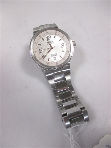 Lot 204 - A stainless steel 'Oris' watch