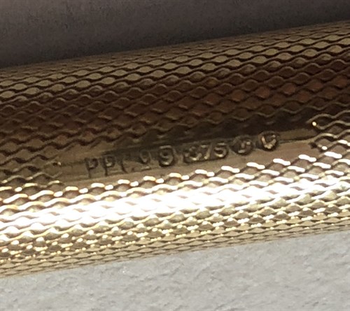Lot 252 - Parker - A 9ct gold retractable ballpoint pen