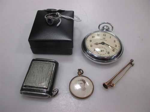 Lot 185 - A sapphire cluster ring, a 'handbag' watch,...