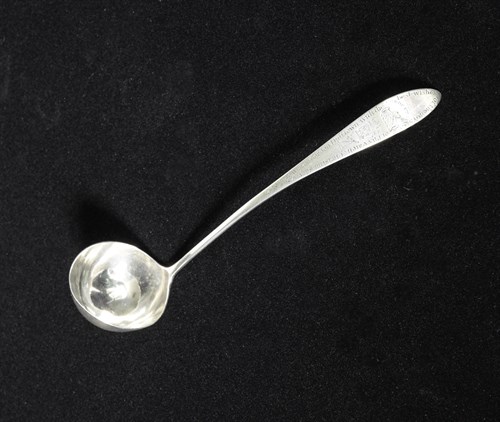 Lot 441 - Aberdeen - A George III silver toddy ladle