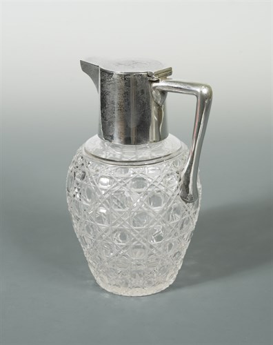 Lot 399 - An Edward VII silver topped claret jug