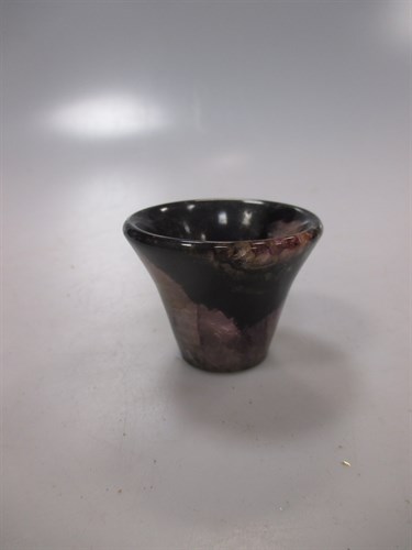 Lot 159 - A blue john ink well liner
