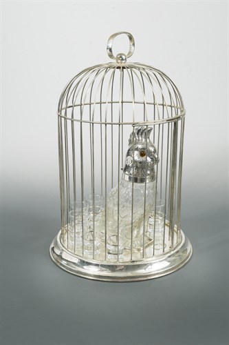 Lot 98 - A modern novelty drinks set
