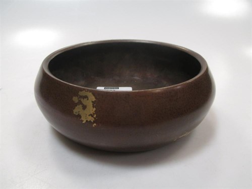 Lot 122 - A chinese bronze bowl