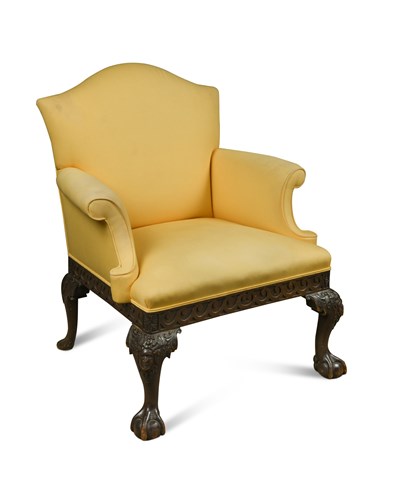 Lot 551 - A small George III style armchair