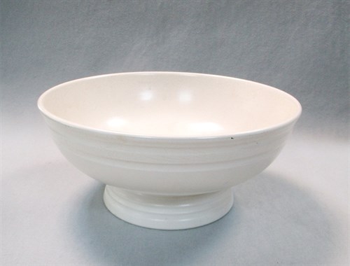 Lot 38 - Keith Murray for Wedgwood, a moonstone footed bowl