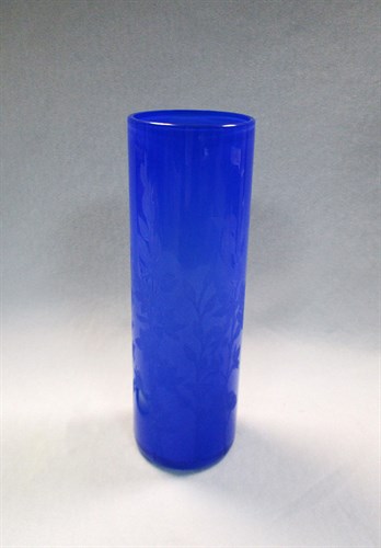 Lot 22 - Amanda Louden, (Australian, 20th/21st century), a handblown and sandblasted glass vase