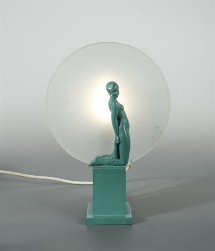 Lot 99 - An Art Deco painted spelter figural table lamp