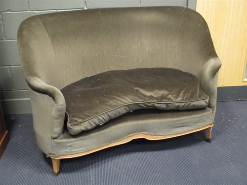 Lot 416 - A small kidney shape sofa 138cm approx width