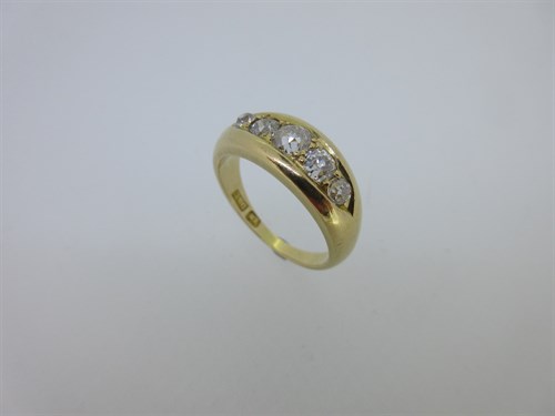 Lot 185 - A five stone ring set with old cut diamonds