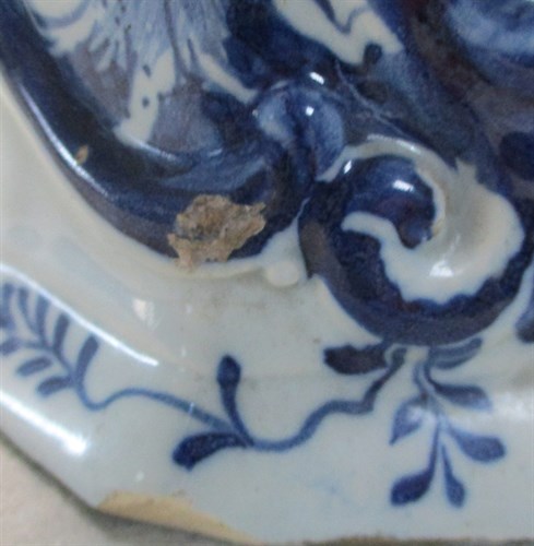 Lot 40 - An 18th century Delft blue and white vase