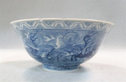 Lot 72 - A Chinese blue and white porcelain bowl, Daoguang (1820-50)