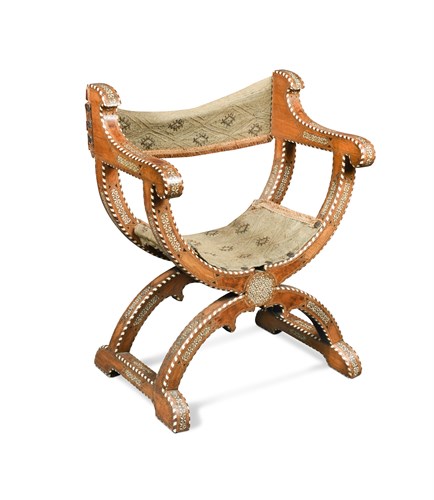 Lot 650 - A 19th century Hispano Moresque 'Savonarola' chair