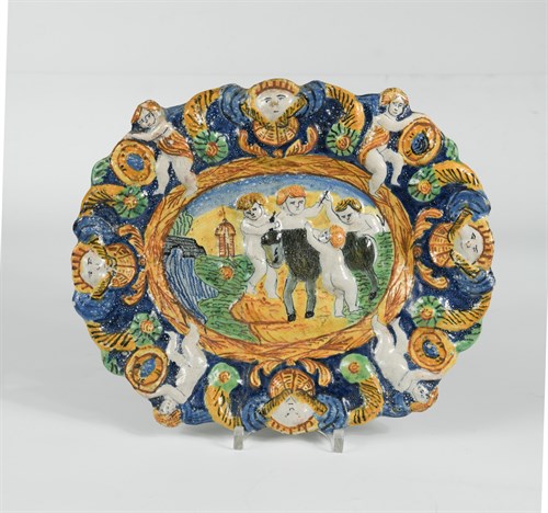 Lot 4 - An 18th century Angarano maiolica dish,...