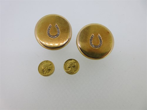 Lot 199 - A small collection of 19th century French 18ct gold gentleman's requisites