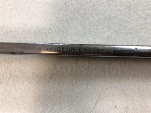 Lot 352 - A George V 1897 pattern infantry officer's sword