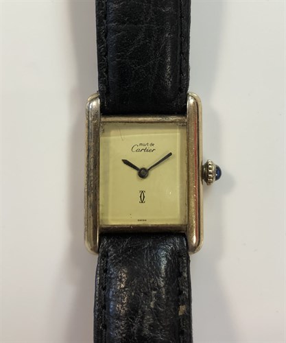 Lot 463 - Cartier - A vermeil Les Must de Cartier tank wristwatch