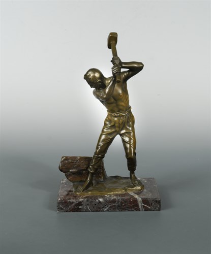 Lot 430 - Ferdinand Lugerth (Austrian, fl. 1885-1915), a bronze model of a stonemason