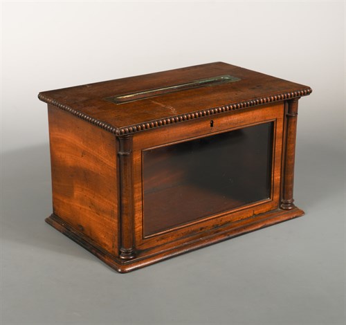 Lot 409 - A 19th century mahogany table top post box