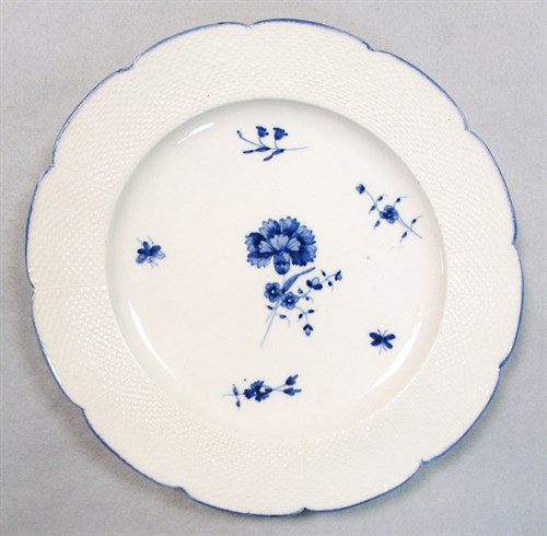 Lot 4 - A pair of Chantilly porcelain blue and white...