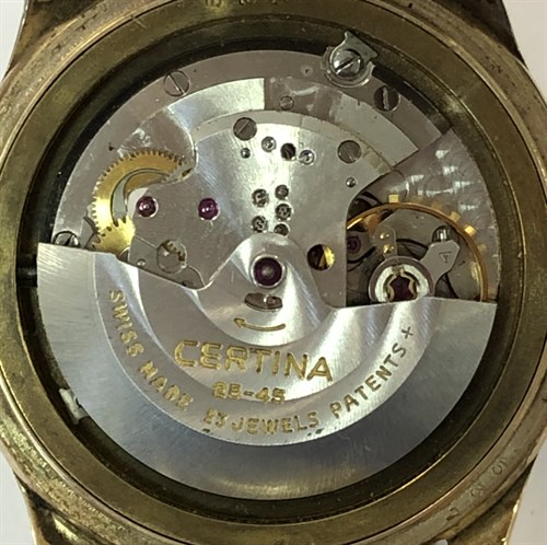 Lot 488 - Certina - A gentleman's 9ct gold wristwatch