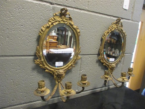 Lot 491 - A Pair of decorative wall sconces (2)