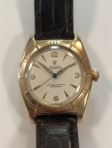Lot 275 - Rolex - An 18ct gold gentleman's Oyster perpetual 'bubbleback' wristwatch