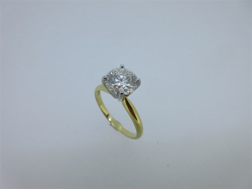 Lot 224 - A 1.60ct diamond single stone ring