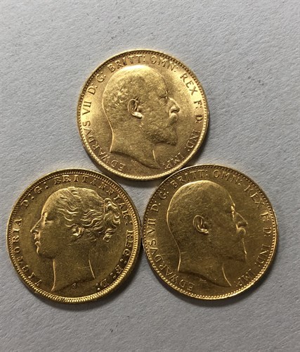 Lot 249 - Three gold sovereigns