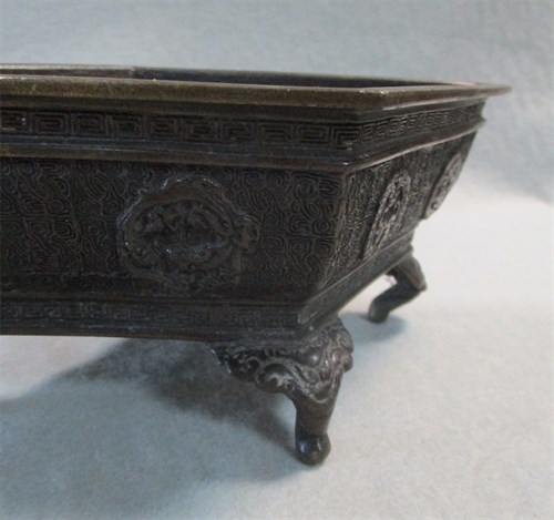 Lot 11 - A Sino-Tibetan bronze censer and cover, Qing...