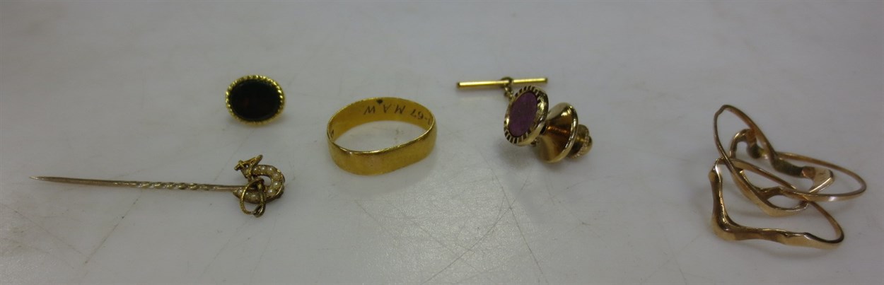 Lot 283 - Two unmarked tie tacks together with a pearl...