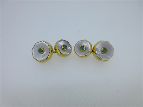 Lot 236 - A pair of mother-of-pearl and emerald double-ended cufflinks