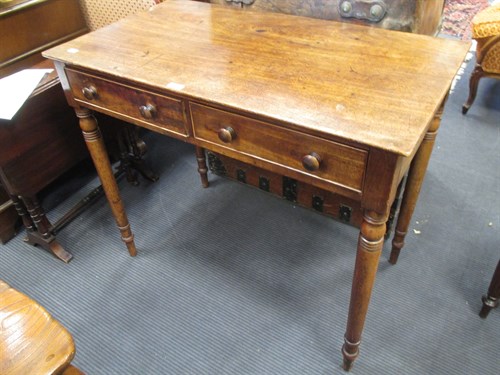 Lot 596 - A George III mahogany sidetable 76 x 91 x 51 cm