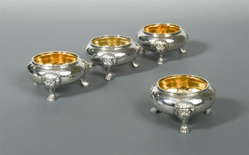 Lot 456 - Dublin - A set of four William IV silver tub salts