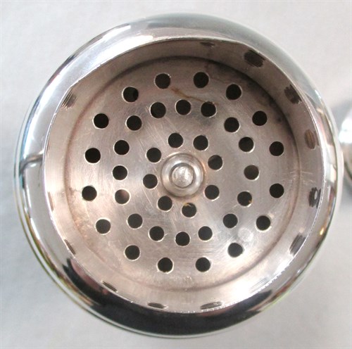 Lot 424 - A George VI silver cocktail shaker