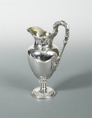 Lot 361 - A William IV silver wine ewer