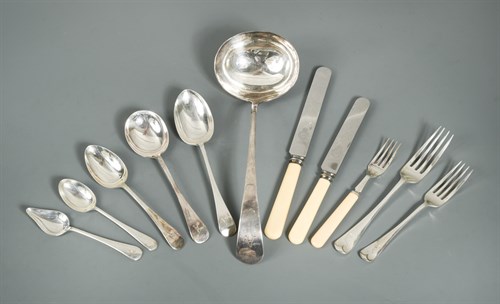 Lot 404 - A canteen containing a 148 piece of 20th century silver cutlery and flatware, with 36 additions