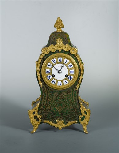 Lot 441 - A Louis XIV style Boulle green tortoiseshell and gilt brass mantel clock