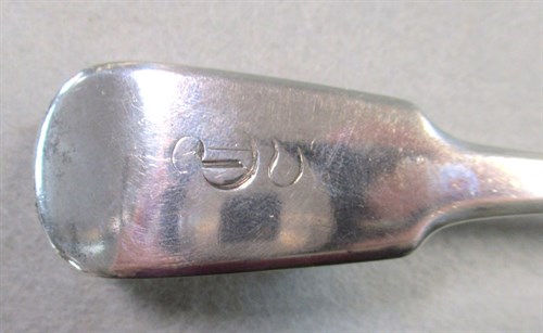 Lot 450 - Glasgow - A George IV silver fish slice
