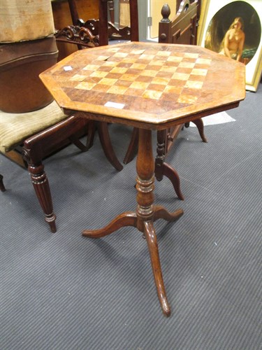 Lot 622 - A games table